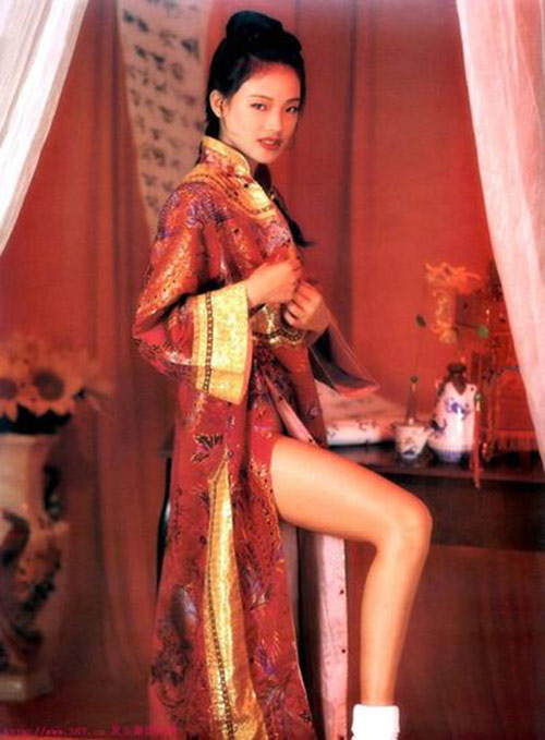 Thư Kỳ: Hành trình từ Nữ hoàng phim nóng đến ngôi sao - 3