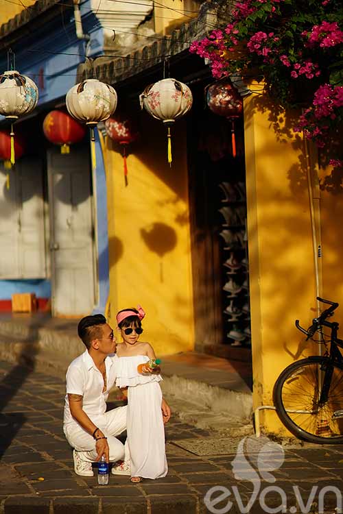 ‘Mê tít’ bộ ảnh Follow me của bố đơn thân Việt và con gái - 13