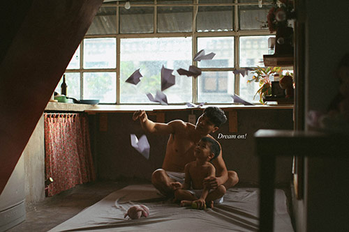 Say lòng với bộ ảnh #039;Gà trống#039; của bố đơn thân và con trai - 4