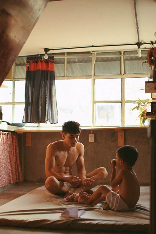 Say lòng với bộ ảnh #039;Gà trống#039; của bố đơn thân và con trai - 15