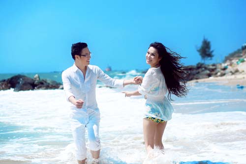 MC Anh Quân và Kavie Trần nồng nàn trên biển vắng - 5