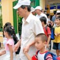 Tin tức - Khổ vì con học hè cách nhật