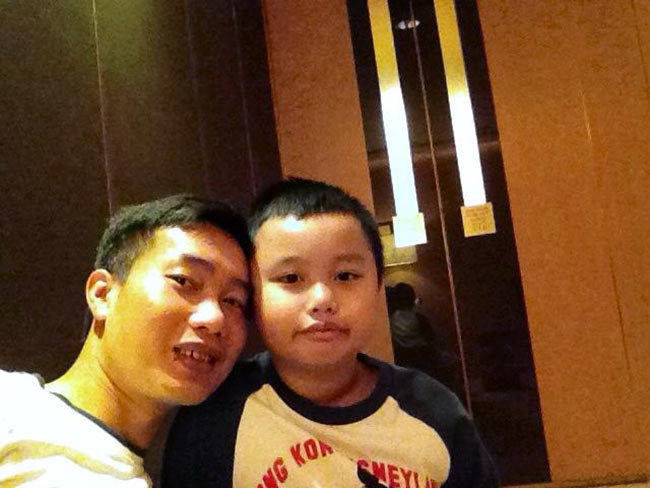 BTV Hoa Thanh Tùng và vợ cũng thường xuyên khoe ảnh con trên trang facebook cá nhân.
