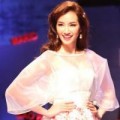 Thời trang - Trúc Diễm mỹ miều trên sàn diễn thời trang