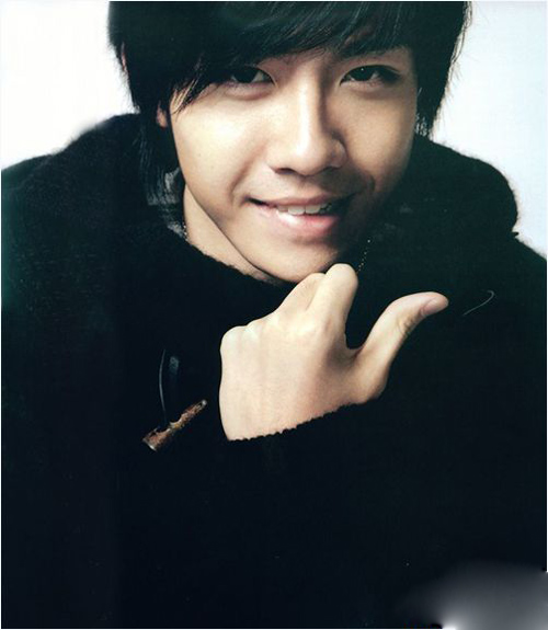 Mỹ nam CBiz biến dạng sau vụ nổ 4 năm trước - 2