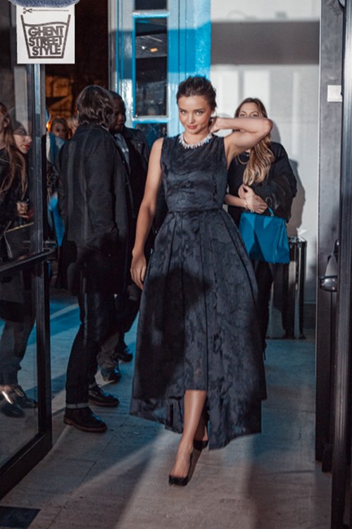 quot;Chấm điểmquot; khi Lưu Hương Giang đụng váy Miranda Kerr - 4