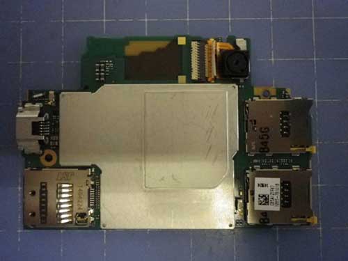 Chưa ra mắt, Xperia Z3 đã bị quot;mổ bụngquot; - 10