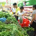 Mua sắm - Giá cả - Xăng dầu giảm giá, cước vận tải đứng yên