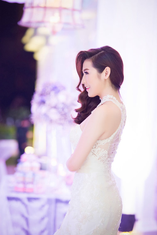 Mỹ Linh bất ngờ làm chủ hôn cho quot;đám cướiquot; Tú Anh - 3
