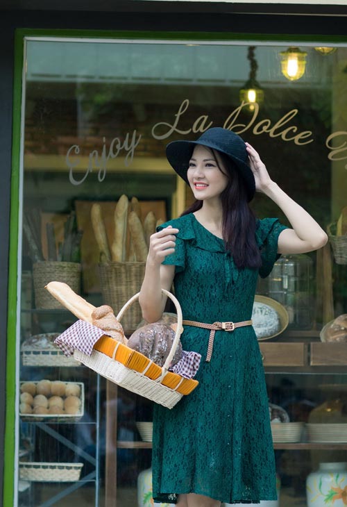 Trần Thị Quỳnh làm cô bán bánh xinh tươi - 1