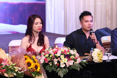 Pha Lê khóc nức nở khi nhắc đến scandal quot;giật chồngquot; - 4