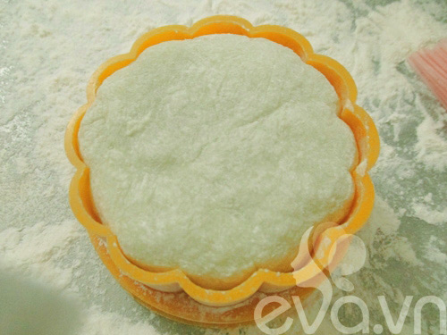 Bánh Trung thu dẻo lá dứa nhân sữa dừa - 8