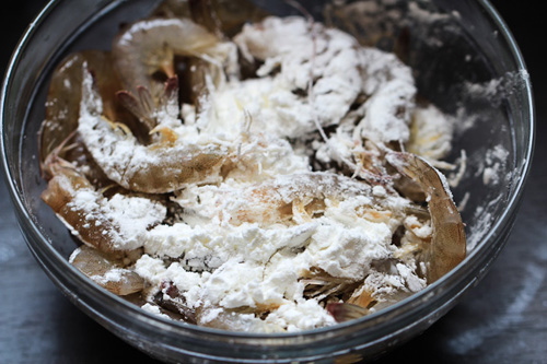 Tôm chiên muối tiêu, đậm đà lạ miệng - 1