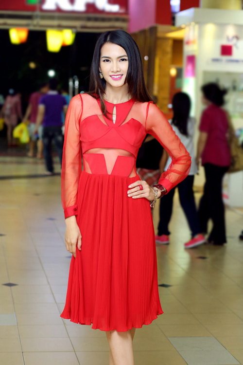 Anh Thư đẹp không tì vết tuổi 32 - 1