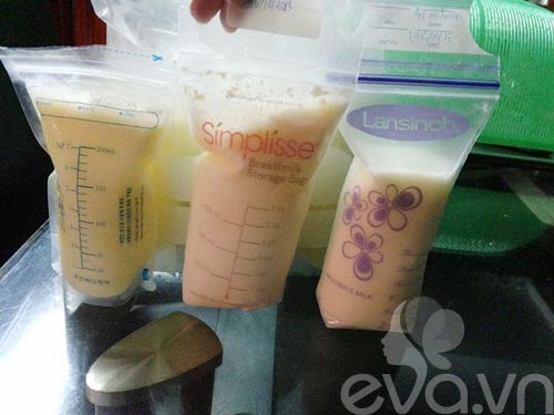 Kinh nghiệm hút và bảo quản sữa mẹ “độc” của vợ Lý Hải - 4