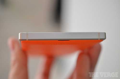 Ảnh thực tế bộ đôi Lumia 830 và 730 vừa ra mắt - 7