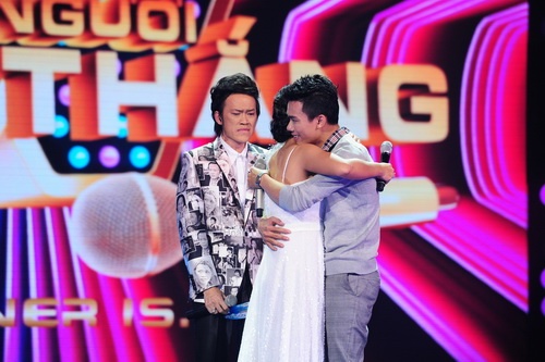 Hoài Linh khóc khi công khai nhận thêm con nuôi - 6