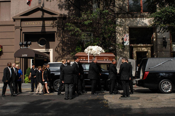 Dàn sao tới dự đám tang danh hài Joan Rivers - 1
