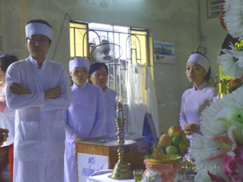 Tang thương ba người chết tại hồ chứa nước thải - 1