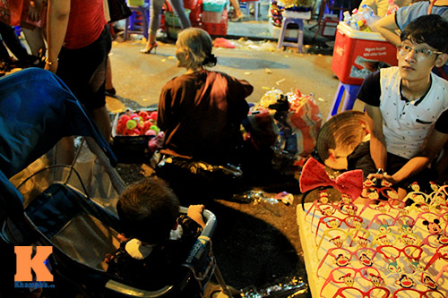 Những hình ảnh đối lập xót lòng trong Tết Trung thu - 11