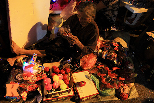 Những hình ảnh đối lập xót lòng trong Tết Trung thu - 12