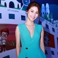 Làng sao - Diễm My 9x thanh lịch tới tiệc Trung Thu cho trẻ em