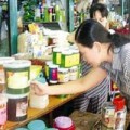 Mua sắm - Giá cả - Khó kiểm soát chất phụ gia quá hạn