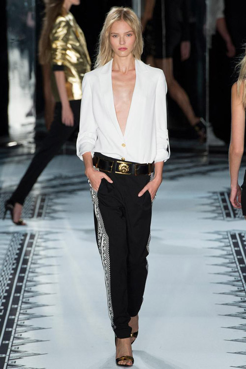 BST Versace chưa lên sàn đã lọt mắt các Sao Hollywood - 11