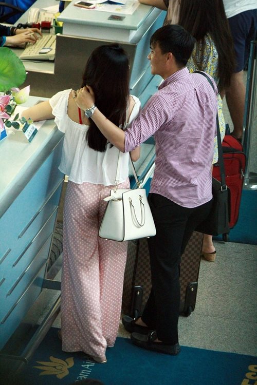Những khoảnh khắc hạnh phúc của Thủy Tiên - Công Vinh - 17