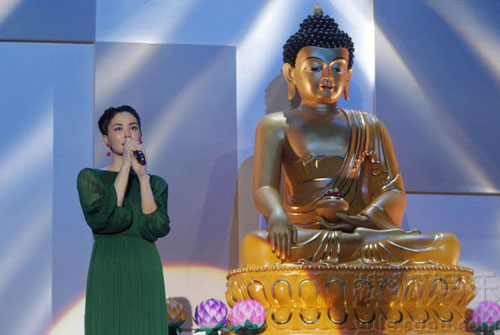 Lương Triều Vỹ run vì song ca cùng diva Vương Phi - 4
