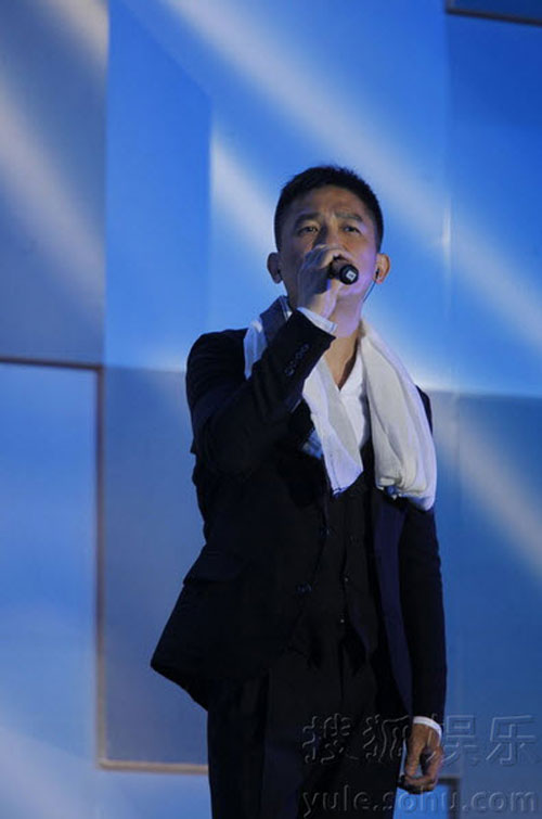 Lương Triều Vỹ run vì song ca cùng diva Vương Phi - 5
