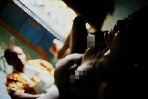 Rơi nước mắt cùng mẹ trong cơn đau đẻ - 10