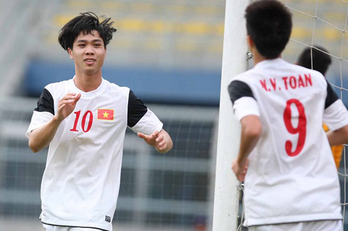 Vợ tôi giờ chỉ mê Công Phượng U19 - 1