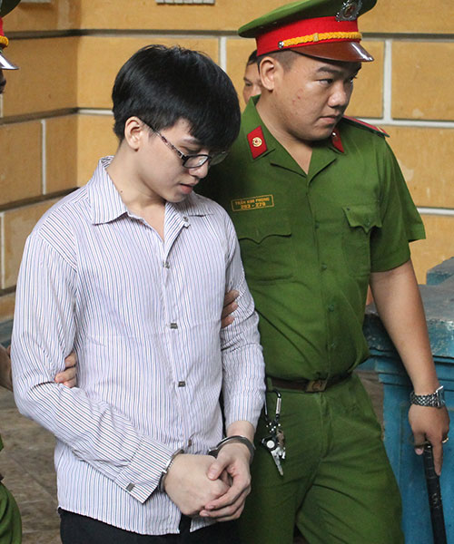Người mẹ #039;chạy#039; khắp nơi cứu con thoát án tử - 1