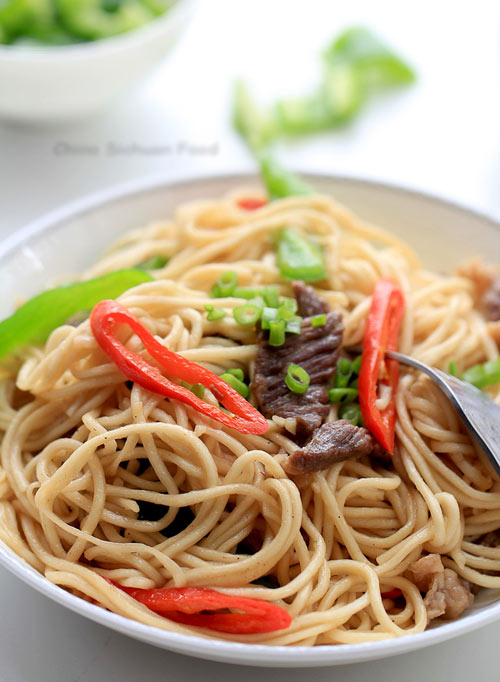 Thịt bò xào mì trứng ngon tuyệt - 5