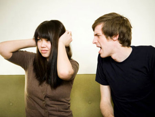 Chồng vừa lên sếp đã chê vợ nhà quê - 2