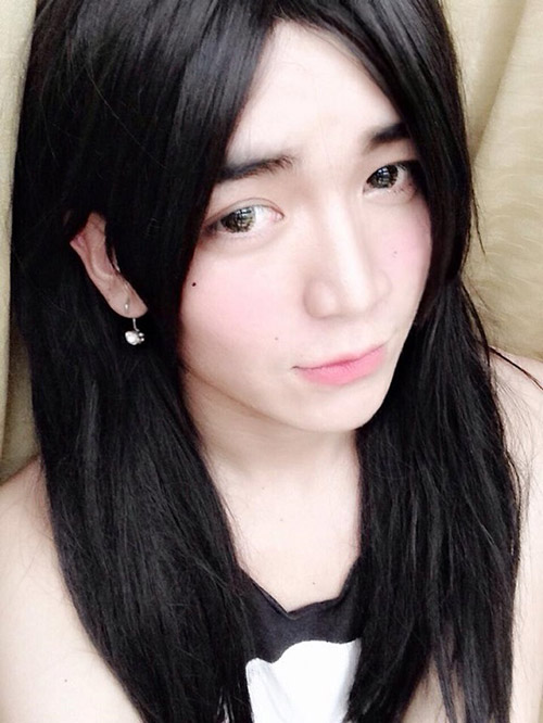 Chàng đồng tính Việt giỏi hóa trang thành người nổi tiếng - 2