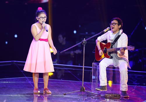 Liveshow 4 GHVN: Hồ Hoài Anh đích thân đệm bè cho Huyền Trân - 4