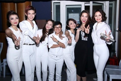 Đào Bá Lộc bị quot;ném đáquot; vì thời trang nữ tính - 2