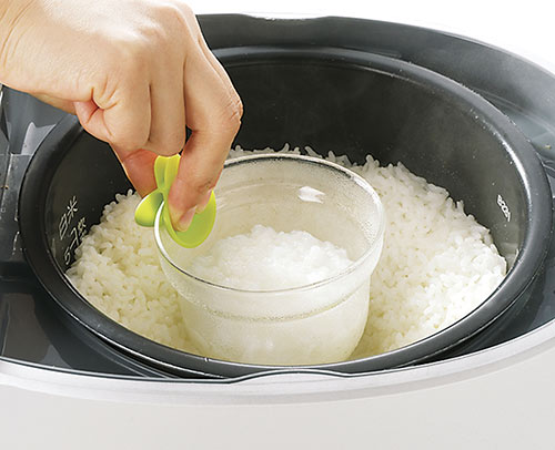 Nghe chị em mách cách nấu cơm nát chuẩn tiện - 1