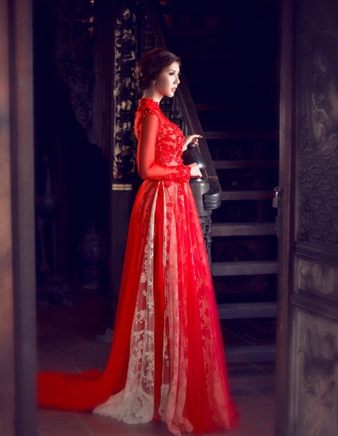 Ngọc Quyên đẹp như trong tranh với áo dài cưới - 3