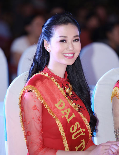 Khánh My - Từ người mẫu quot;sạchquot; đến hàng loạt scandal - 3