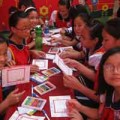 Tin tức - Cấm quảng cáo và giới thiệu du học trong trường