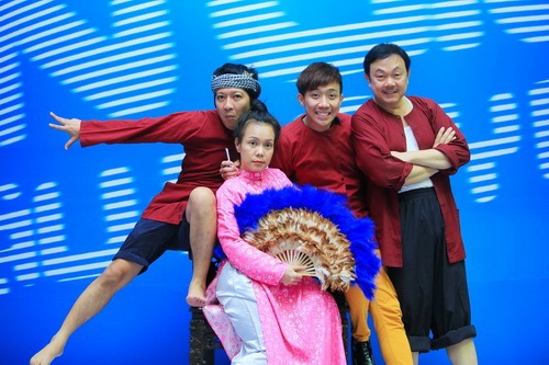 Chí Tài, Trấn Thành đọ bụng 6 múi quot;giả tạoquot; - 16