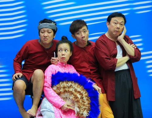 Chí Tài, Trấn Thành đọ bụng 6 múi quot;giả tạoquot; - 17