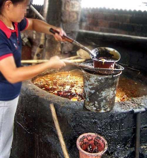 Lạ kỳ dầu ăn rẻ như… trà đá - 2