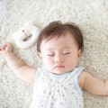 Làm mẹ - Ưu điểm và nhược điểm các tư thế ngủ của trẻ sơ sinh