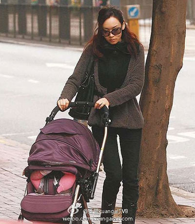 Làm mẹ đơn thân, từ hoa hậu thành gái quán bar - 7