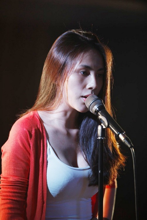 quot;Ghen tịquot; vợ chồng Phương Thảo - Ngọc Lễ ôm nhau - 11