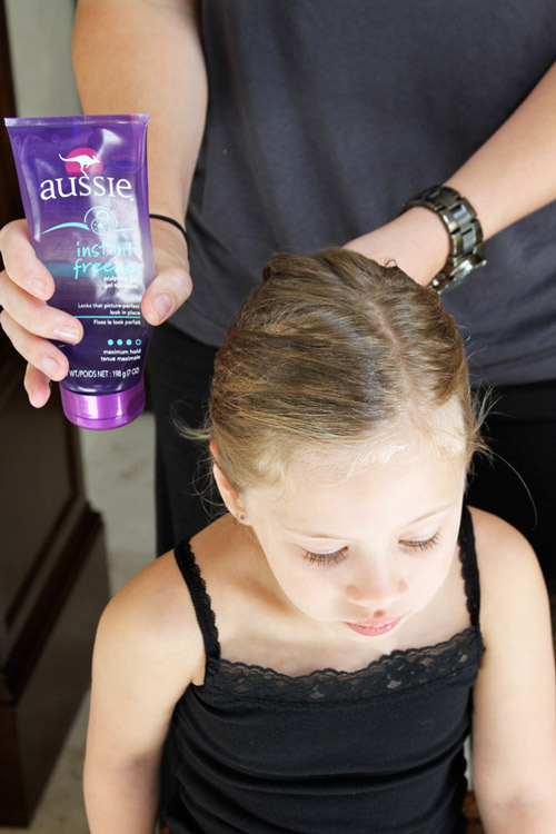 5 phút làm tóc nơ xinh-mát-gọn cho con gái yêu - 2